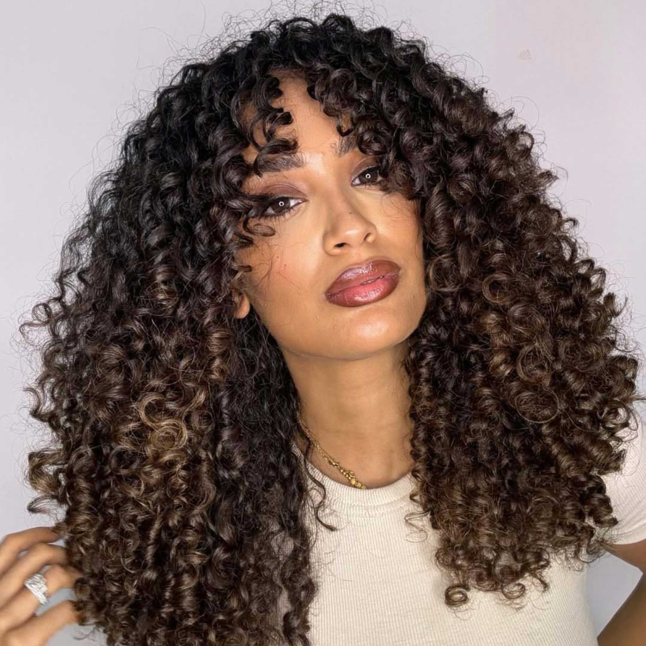30 Stylish Long Curly Hair Ideas for Your Next Look
