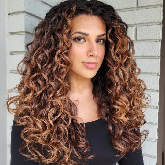 30 Hair Colors for Curly Hair to Try This Season