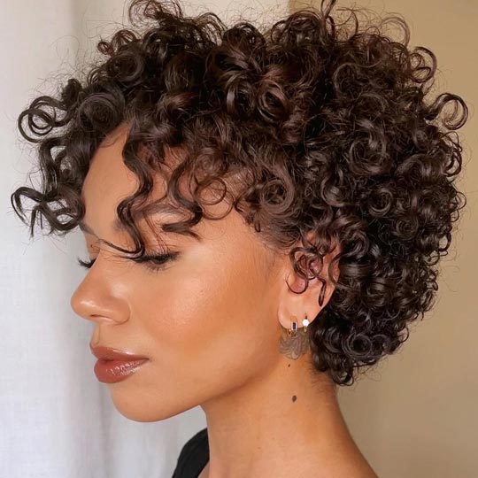 40 Fabulous Short Curly Hair Styles to Consider