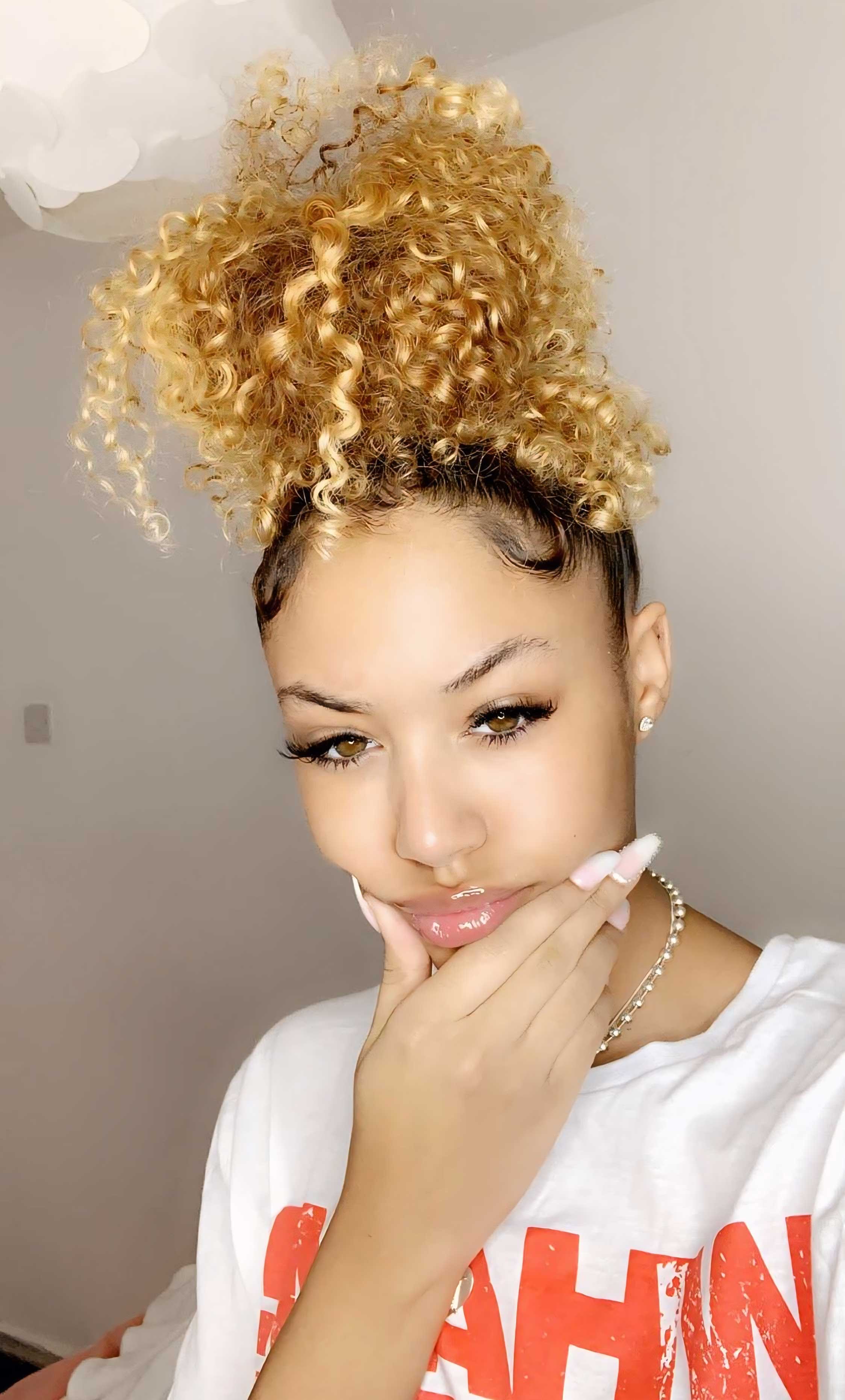 Honey Blonde Highlights Curly Hair Why Your Colorist Might Be Playing Honey Blonde Highlights Curly Hair Why Your Colorist Might Be Playing